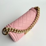 シャネル ル ボーイ フラップバッグ キルティングカーフスキン